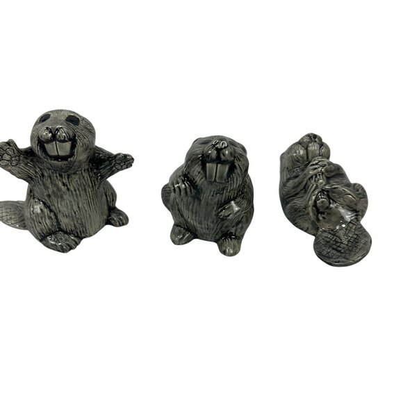 Handcrafted Ceramic Beaver Figurine Set Of Three Gray Black Textured Detailing - Picture 1 of 11